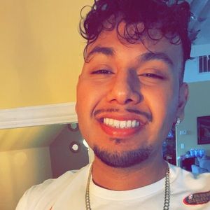 Meet your Posher, Luis